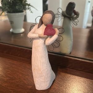 Willow Tree “Angel of the Heart”Figurine